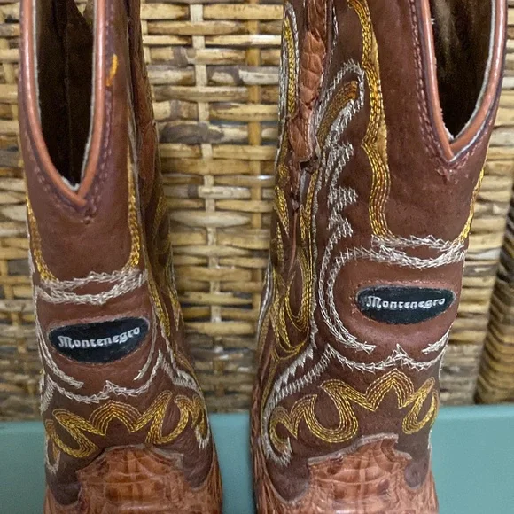vintage Montenegro tan brown cowboy boots crocodile leather 22 1/2 ? With belt